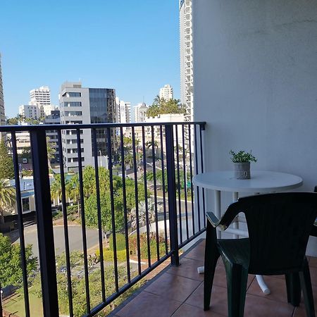 Condor Apartments By Gold Coast Premium Exterior foto
