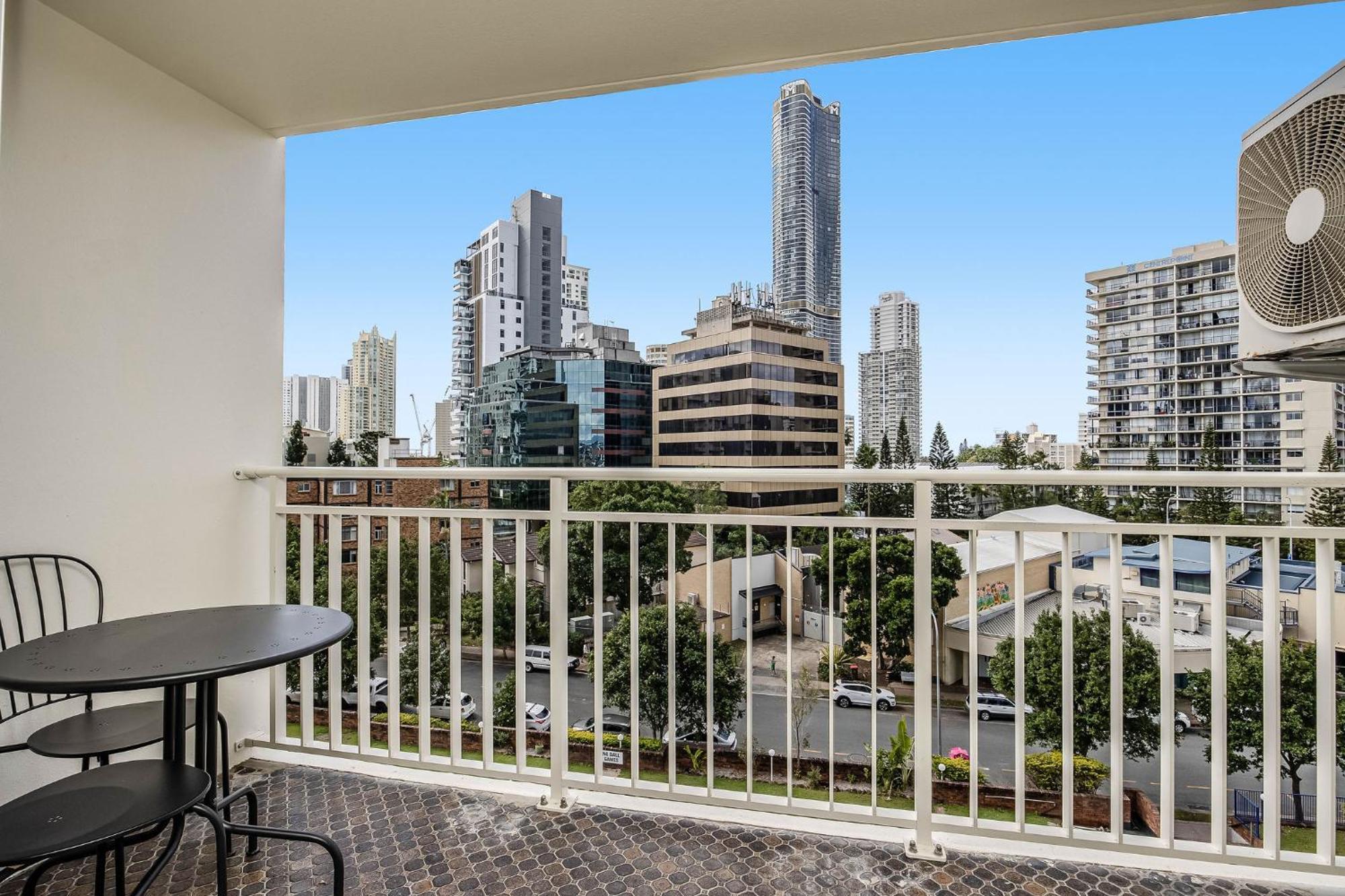Condor Apartments By Gold Coast Premium Exterior foto